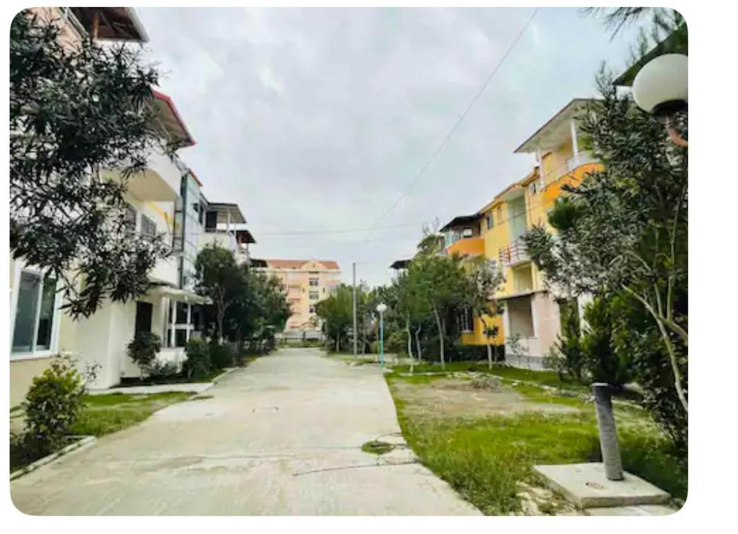 Seaside * Golem (Tirana)
